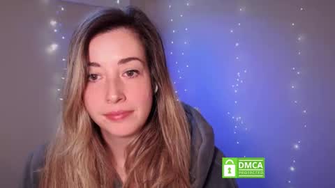 Snapshot of suggestivebehavior chatting on 11.26.25 Mia online show from 11.26.25