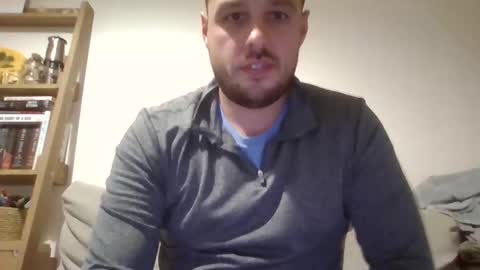 Snapshot of suggs124 chatting on 11.14.25 suggs124 online show from 11.14.25