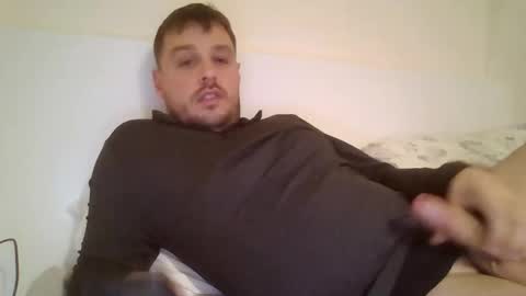 Snapshot of suggs124 chatting on 11.29.25 suggs124 online show from 11.29.25