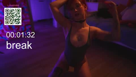 Lika ginger  Jessy blond   online show from 10.17.25