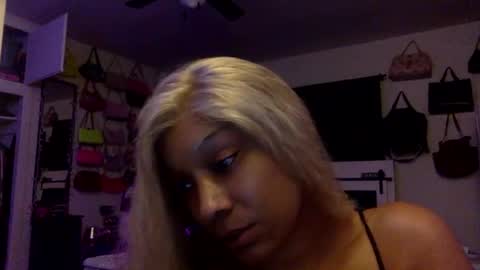 Snapshot of sukkisparkx chatting on 04.15.26 lexie online show from 04.15.26