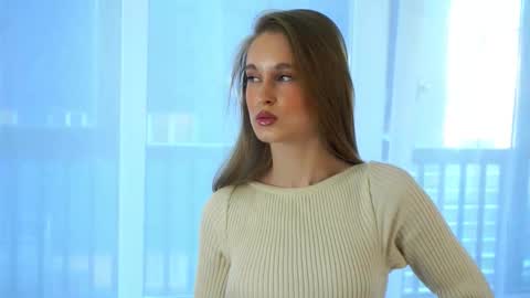 Ilona online show from 10.17.25
