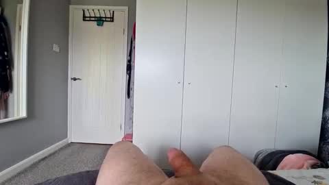 sully6772 online show from 04.28.26