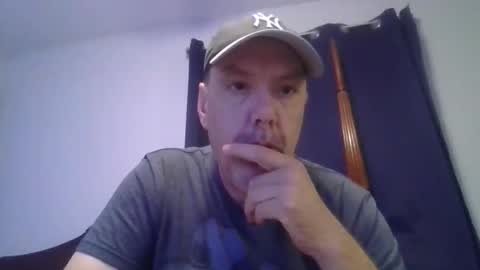 Snapshot of sullydog48 chatting on 09.27.25 Sully online show from 09.27.25
