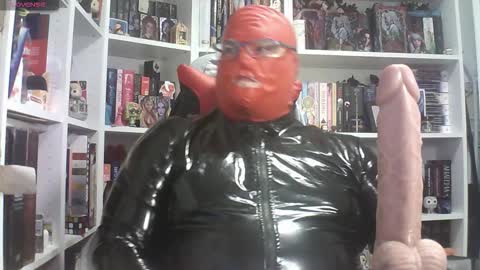 Snapshot of sumisolatex chatting on 12.22.25 Sumisolatex online show from 12.22.25