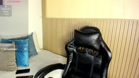 Summer online show from 10.28.25