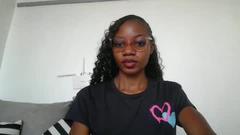 Snapshot of summerbuddy chatting on 06.15.26 summerbuddy online show from 06.15.26