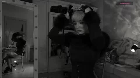 Miss Nelly online show from 02.07.26