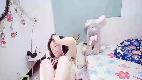 Snapshot of sun_yummy chatting on 01.25.25 Lucis online show from 01.25.25