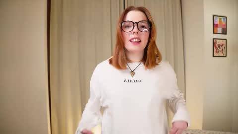 Snapshot of sunann_ chatting on 03.16.26 Molly online show from 03.16.26