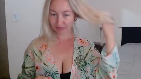 sunbrilliant online show from 04.07.26