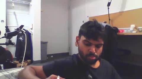 Snapshot of sundoog chatting on 02.27.25 Sundoog online show from 02.27.25