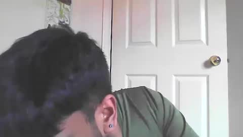 Snapshot of sundoog chatting on 03.01.25 Sundoog online show from 03.01.25