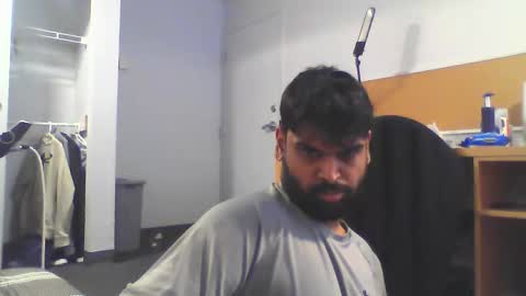 Snapshot of sundoog chatting on 03.10.25 Sundoog online show from 03.10.25