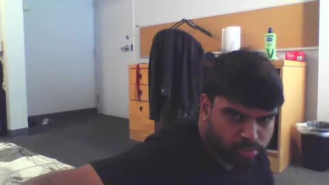 Snapshot of sundoog chatting on 09.19.25 Sundoog online show from 09.19.25