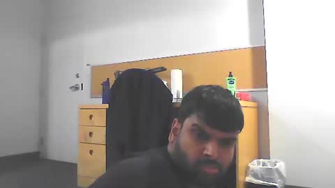 Snapshot of sundoog chatting on 10.26.25 Sundoog online show from 10.26.25