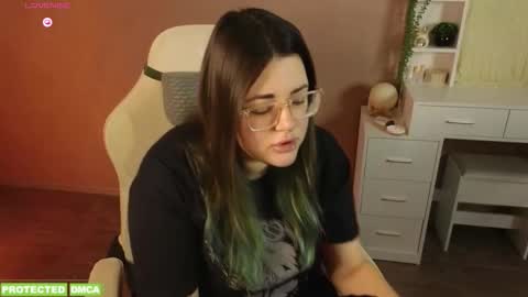 Tina. Im topless model  online show from 01.14.26