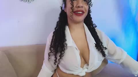 Aillyn Perez online show from 12.01.25