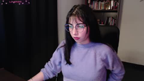 Snapshot of sunflower_uwu chatting on 06.29.26 violetta online show from 06.29.26