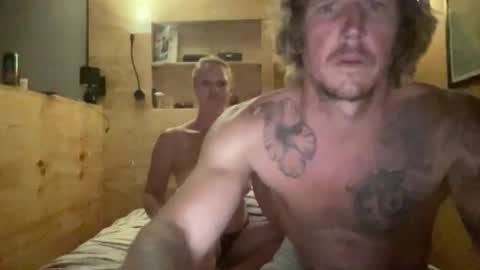 Snapshot of sunkissedsinners chatting on 12.01.25 sunkissedsinners online show from 12.01.25