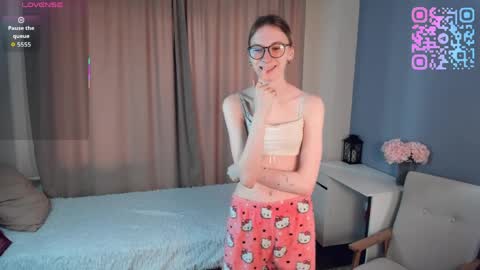 Kiki online show from 04.05.26