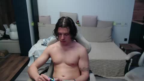 Snapshot of sunny1girl chatting on 05.22.26 Alice and Sergey online show from 05.22.26