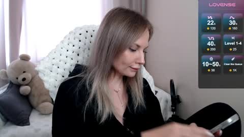 Naomi online show from 04.11.26