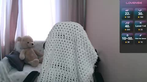 Naomi online show from 04.17.26