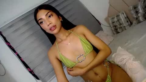 Snapshot of sunny_sexie chatting on 07.01.26 sunny_sexie online show from 07.01.26