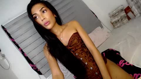 Snapshot of sunny_sexie chatting on 07.18.26 sunny_sexie online show from 07.18.26