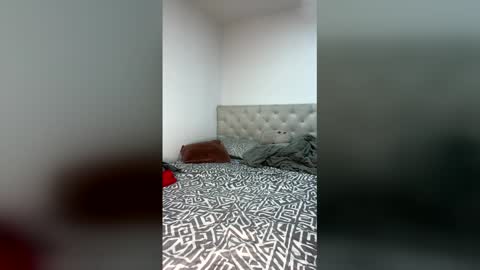 Sunnymoon online show from 04.16.26