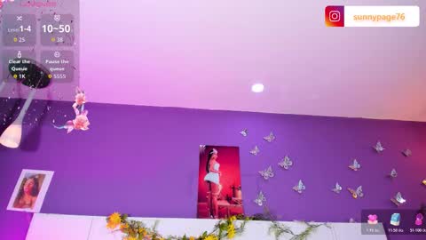 Snapshot of sunnypage chatting on 11.13.25 online show from 11.13.25