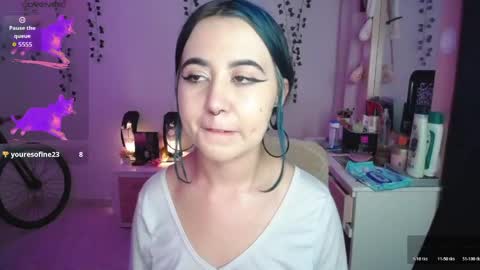 Snapshot of sunset_pienk chatting on 04.18.26 Sunset online show from 04.18.26