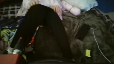 Snapshot of sunsetslauren chatting on 02.25.26 Embarrassed Sissy Slut online show from 02.25.26