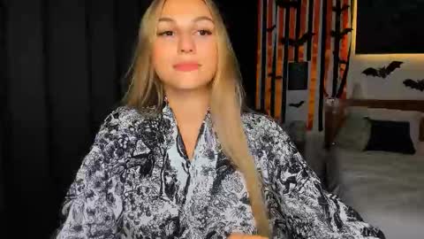 sunsetwithava online show from 11.07.25