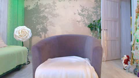 Eva  online show from 01.11.26