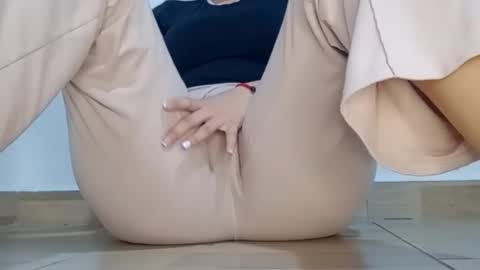 Annie online show from 11.12.25