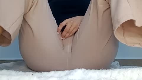 Annie online show from 02.24.26