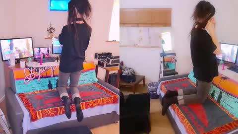 Snapshot of sunshine_sissy chatting on 09.08.25 Sunshine online show from 09.08.25