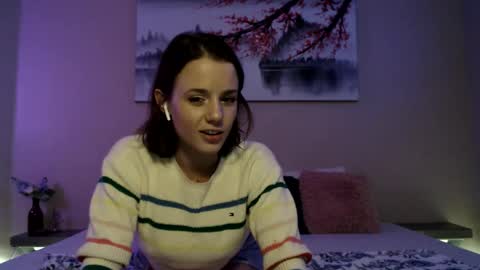 Snapshot of sunxbun chatting on 11.29.25 sunxbun online show from 11.29.25