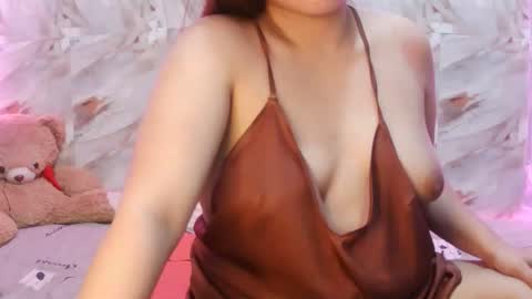 Snapshot of superb_ass25 chatting on 04.20.26 KIMZY online show from 04.20.26