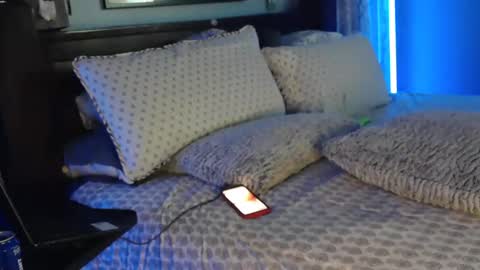 Superbronnon online show from 02.23.25