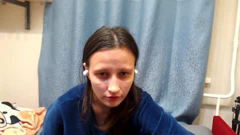 Snapshot of superliza97 chatting on 10.22.25 Alisa online show from 10.22.25