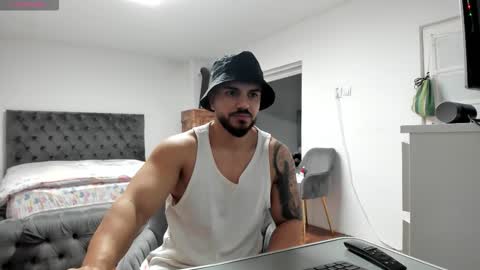 supermanboyxxl online show from 11.17.25