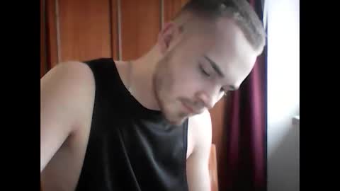 Snapshot of supermanqsky chatting on 01.08.25 SupermanQSky online show from 01.08.25