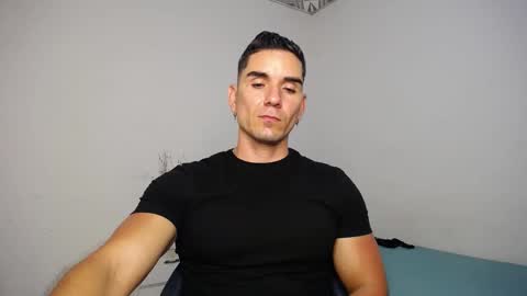 Snapshot of supermen_03 chatting on 12.30.24 jhosh online show from 12.30.24