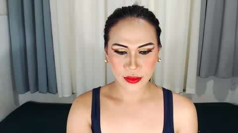 Natalie Portman online show from 02.08.25