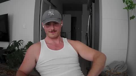 Snapshot of superrush69 chatting on 09.17.25 bub online show from 09.17.25