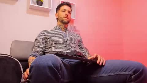 Snapshot of supreme_alpha_ chatting on 11.07.25 supreme_alpha_ online show from 11.07.25