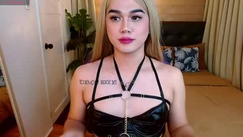 DIANNA online show from 02.06.25